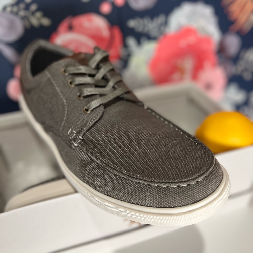 NIB gray fashion loafer/boat shoes